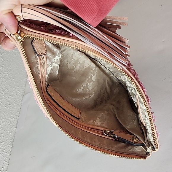 Karl Lagerfeld Paris straw spring clutch with tassels, like new. - Picture 8 of 16